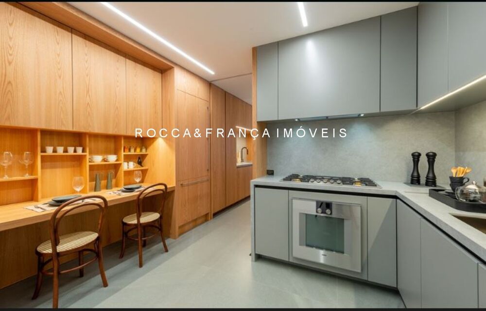 Apartamento à venda com 4 quartos, 211m² - Foto 17