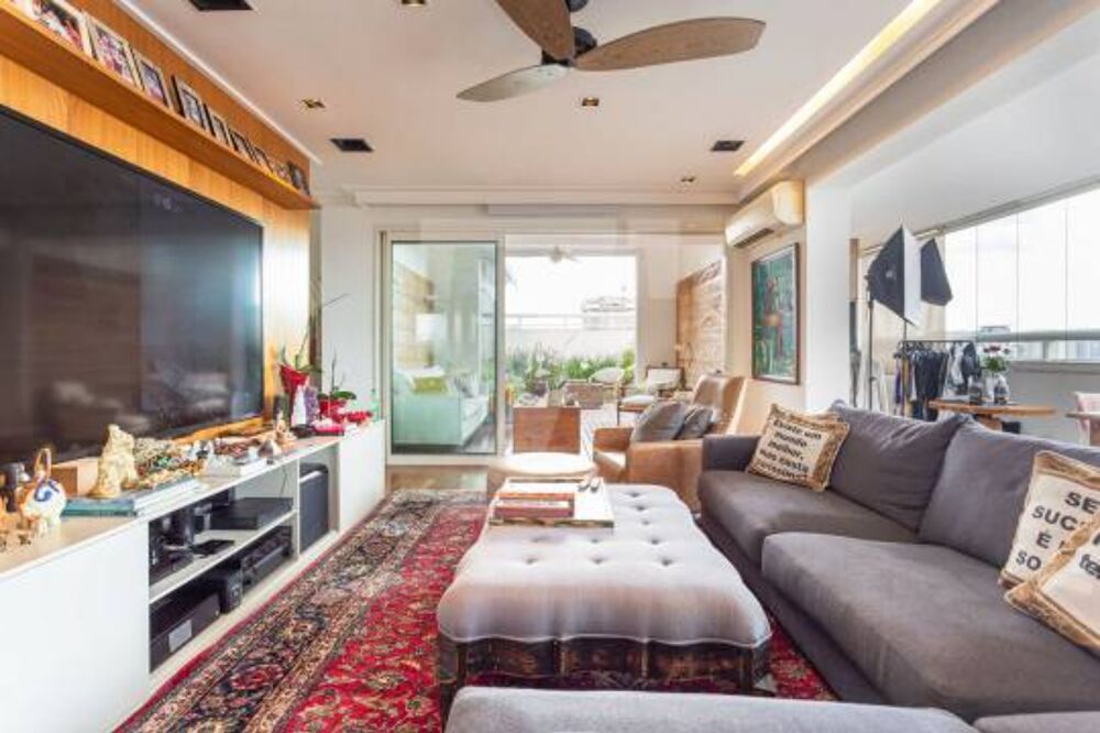 Cobertura à venda e aluguel com 3 quartos, 244m² - Foto 11
