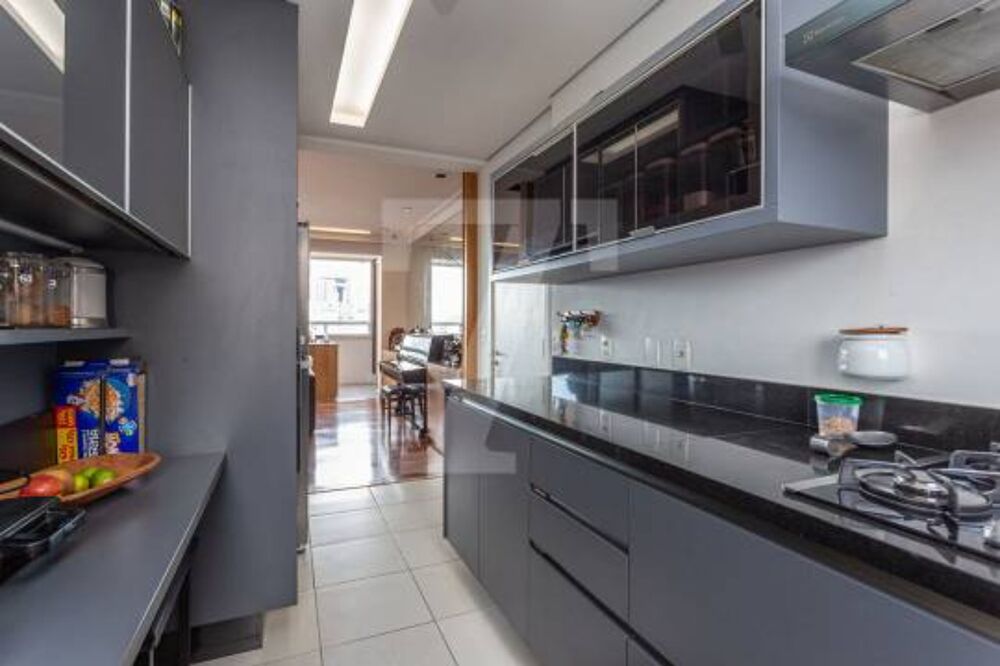 Cobertura à venda e aluguel com 3 quartos, 244m² - Foto 13