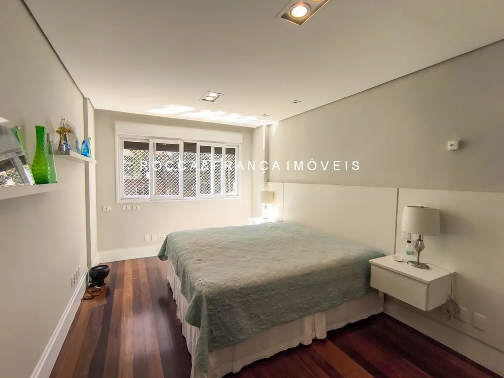 Apartamento, 3 quartos, 250 m² - Foto 2