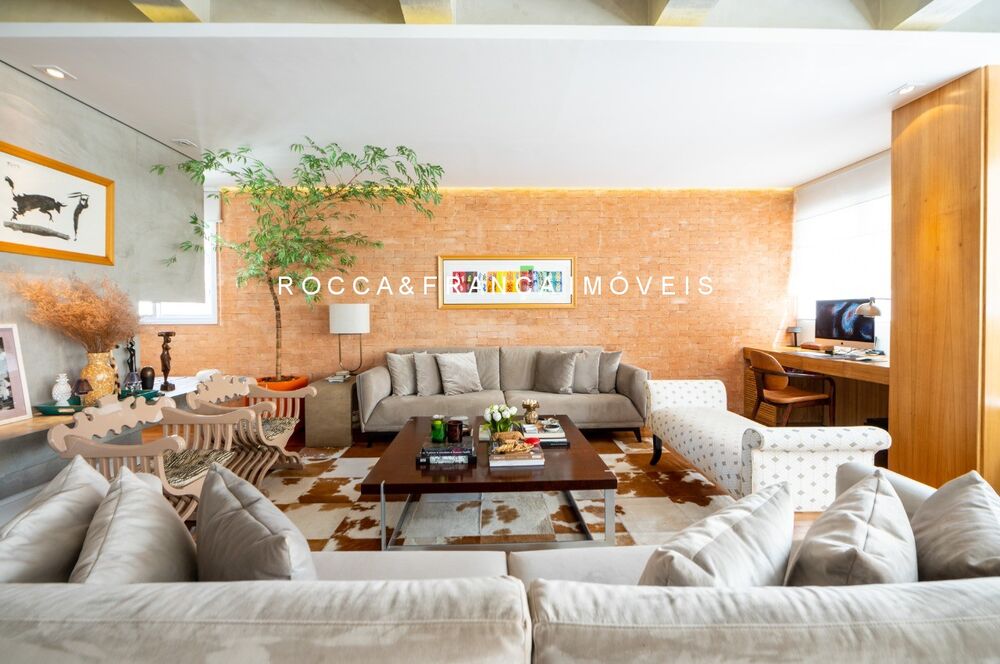 Apartamento, 3 quartos, 222 m² - Foto 1