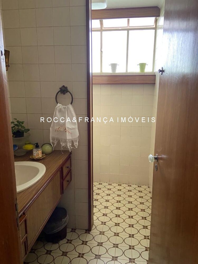 Casa, 4 quartos, 325 m² - Foto 2