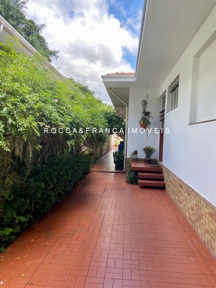 Casa, 4 quartos, 325 m² - Foto 1