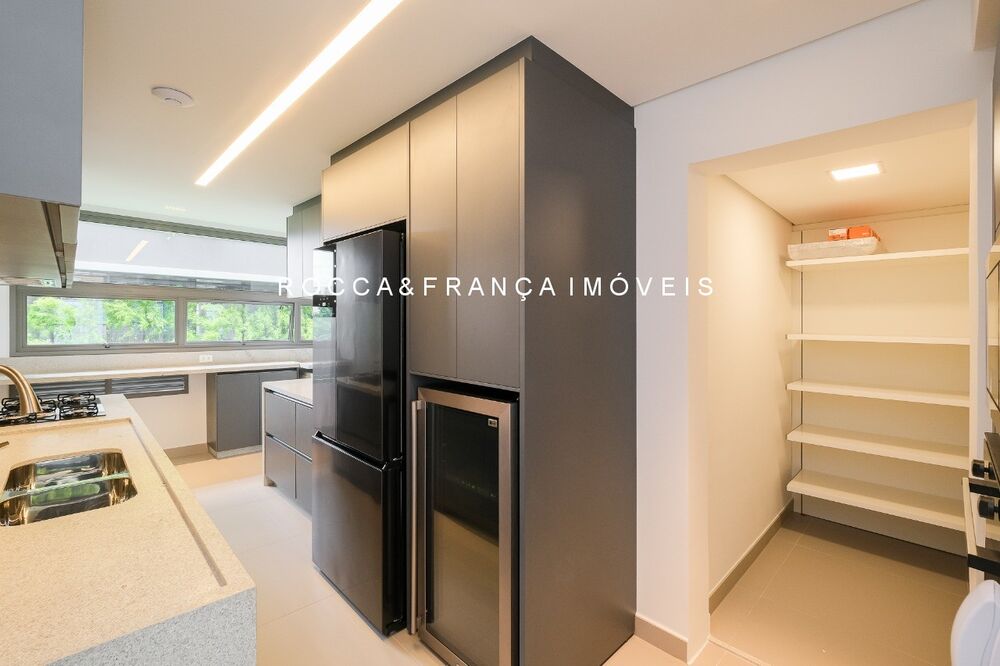 Apartamento, 3 quartos, 252 m² - Foto 15