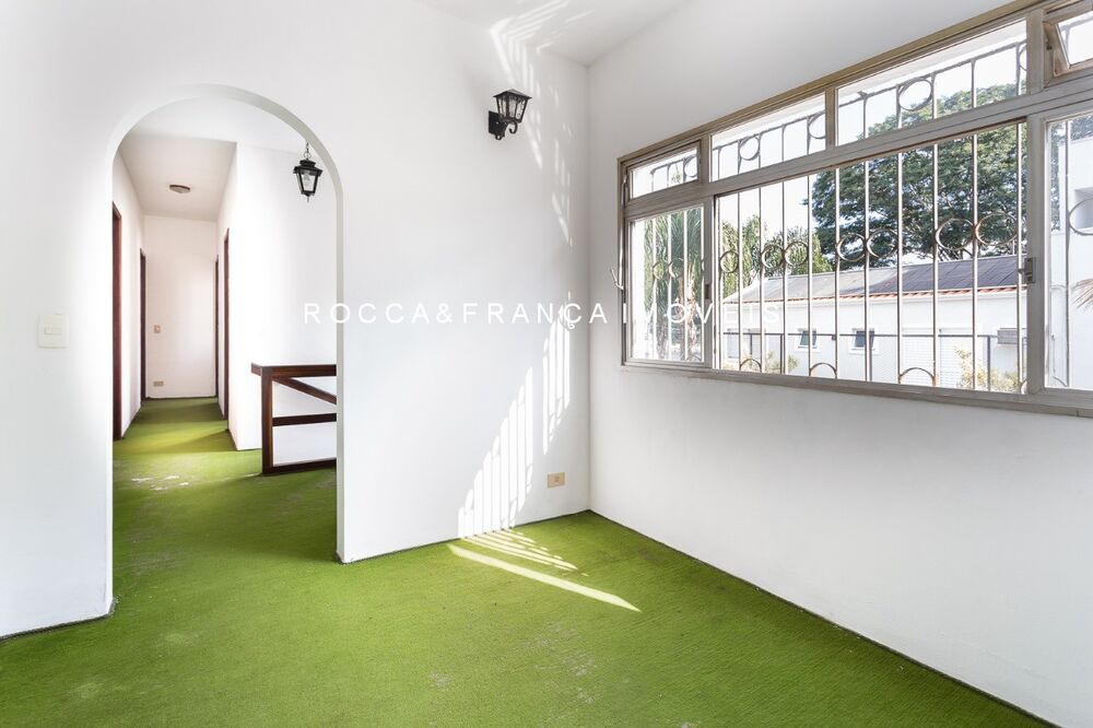 Casa, 5 quartos, 257 m² - Foto 1