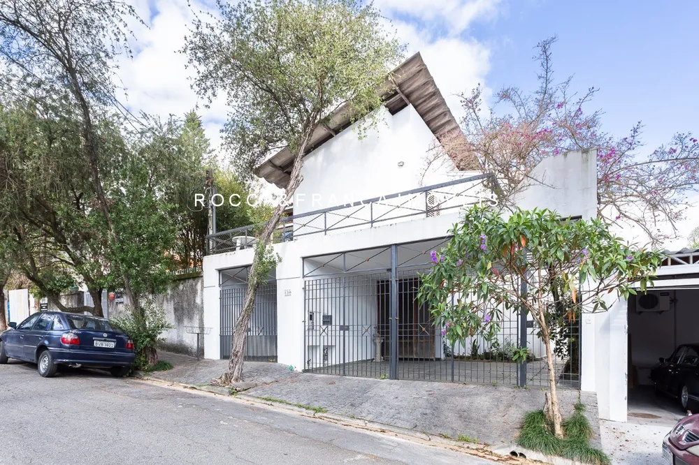 Casa, 5 quartos, 257 m² - Foto 1
