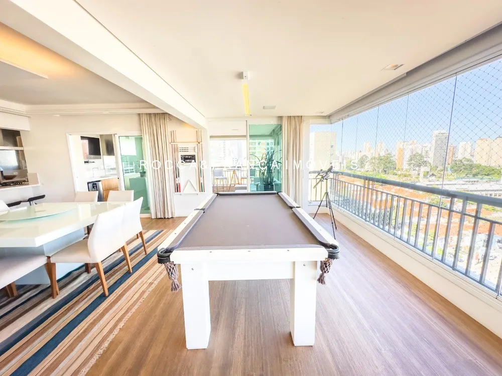 Apartamento, 3 quartos, 223 m² - Foto 1