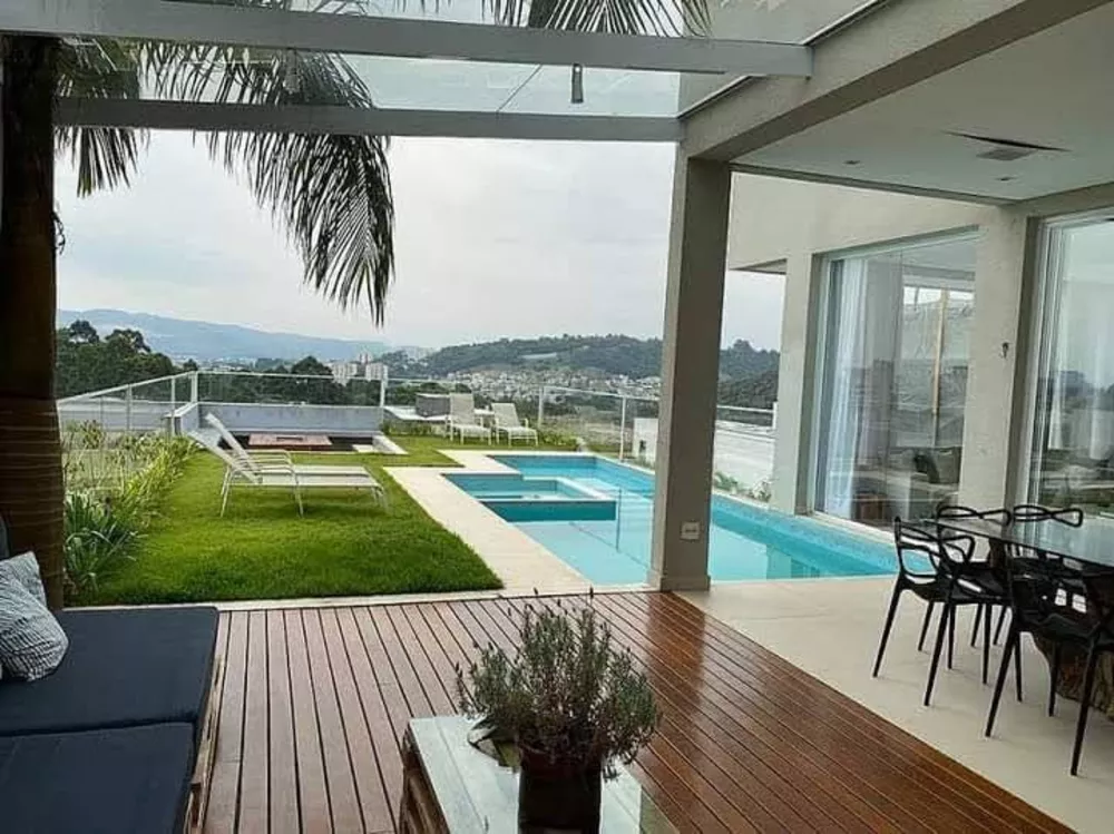 Casa de Condomínio à venda com 4 quartos, 604m² - Foto 1