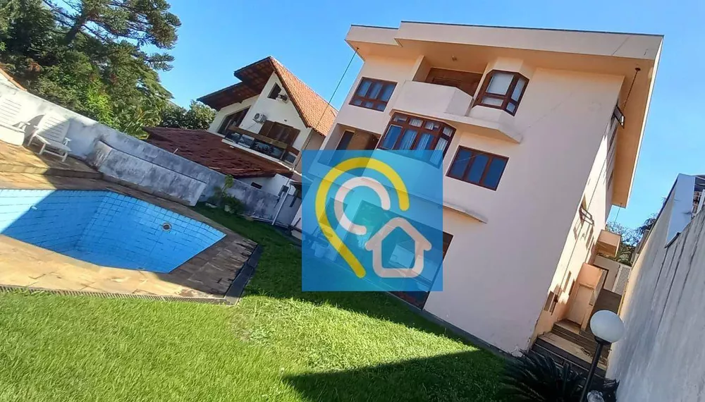 Casa de Condomínio à venda com 4 quartos, 557m² - Foto 2