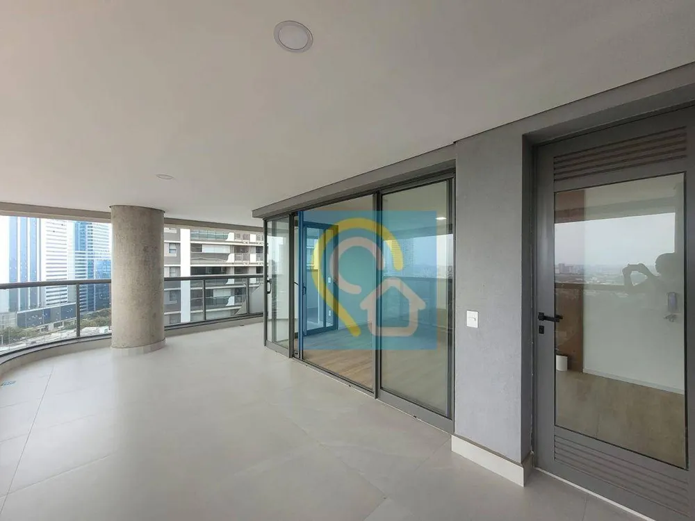 Apartamento, 3 quartos, 175 m² - Foto 1