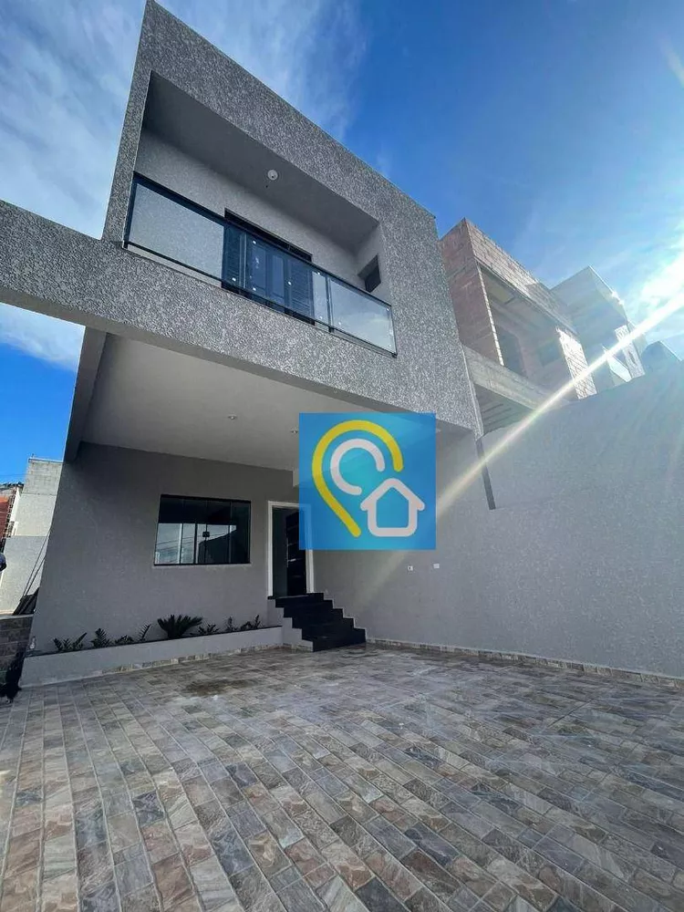 Casa à venda com 3 quartos, 168m² - Foto 2