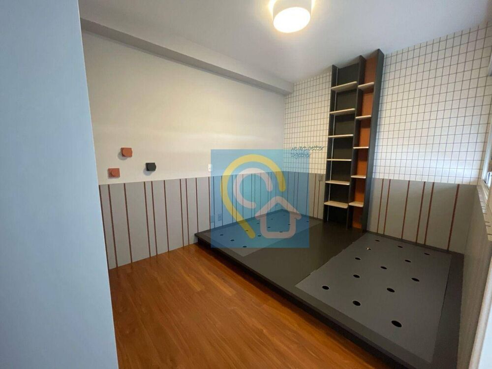 Apartamento, 3 quartos, 243 m² - Foto 2
