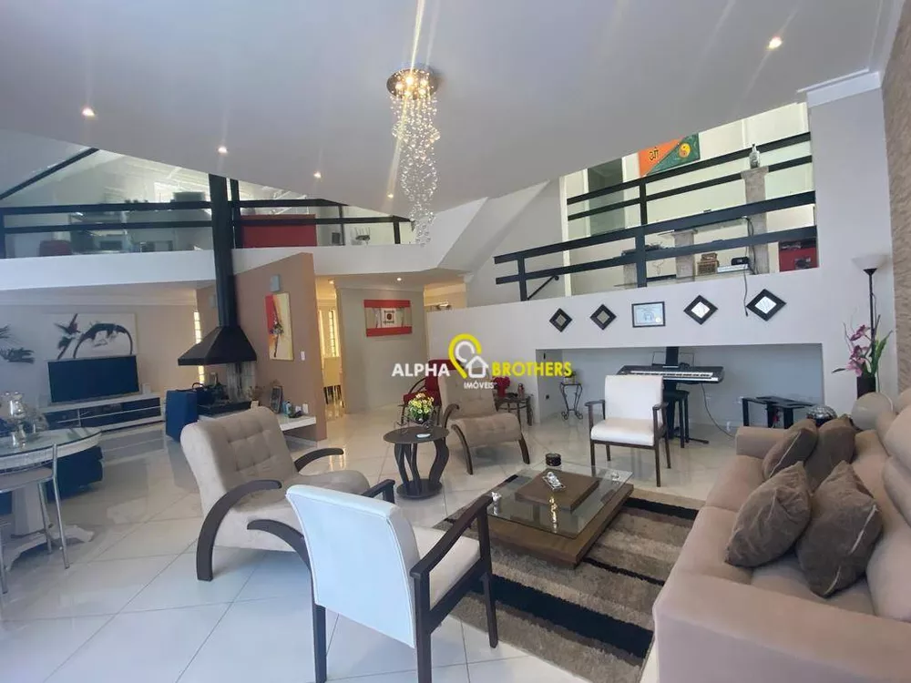 Casa de Condomínio à venda com 4 quartos, 400m² - Foto 3