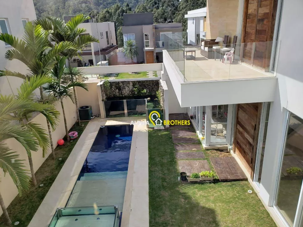 Casa de Condomínio à venda e aluguel com 4 quartos, 471m² - Foto 2