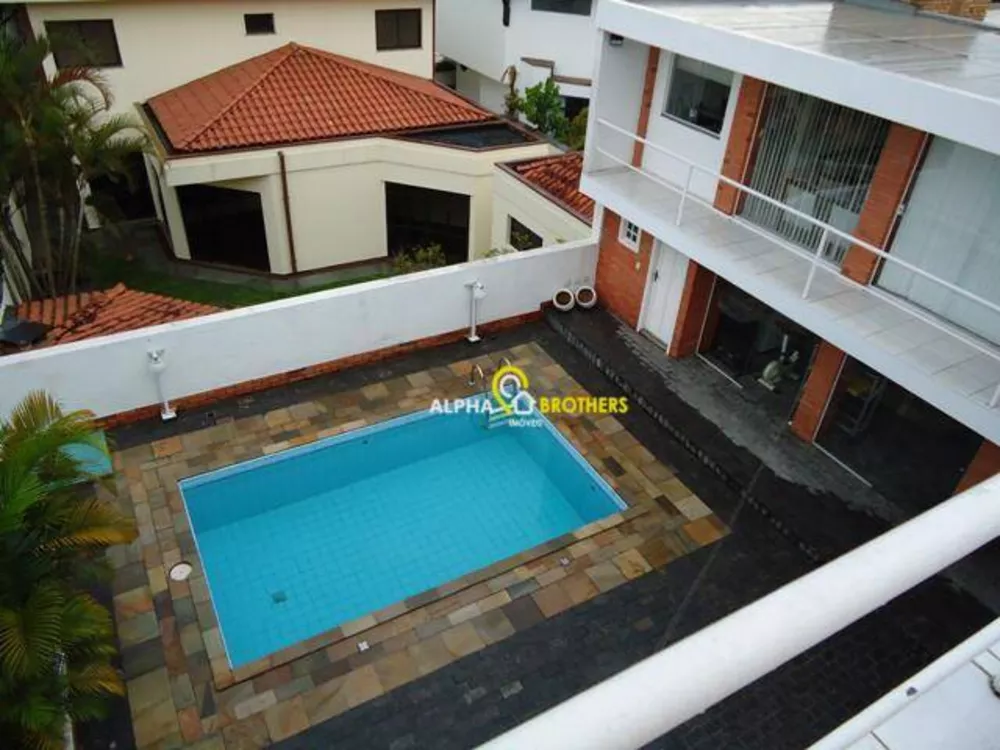 Casa de Condomínio à venda com 4 quartos, 450m² - Foto 2