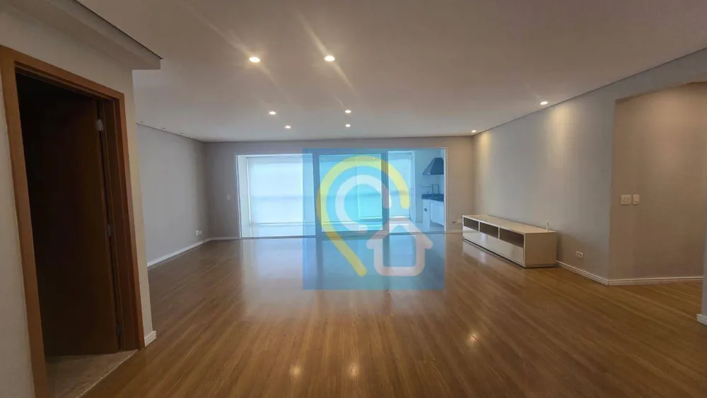 Apartamento, 3 quartos, 182 m² - Foto 1
