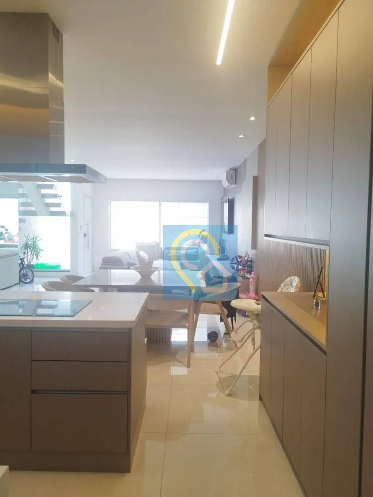 Casa, 3 quartos, 209 m² - Foto 4