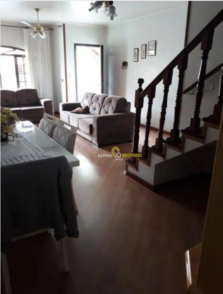 Casa, 3 quartos, 238 m² - Foto 1