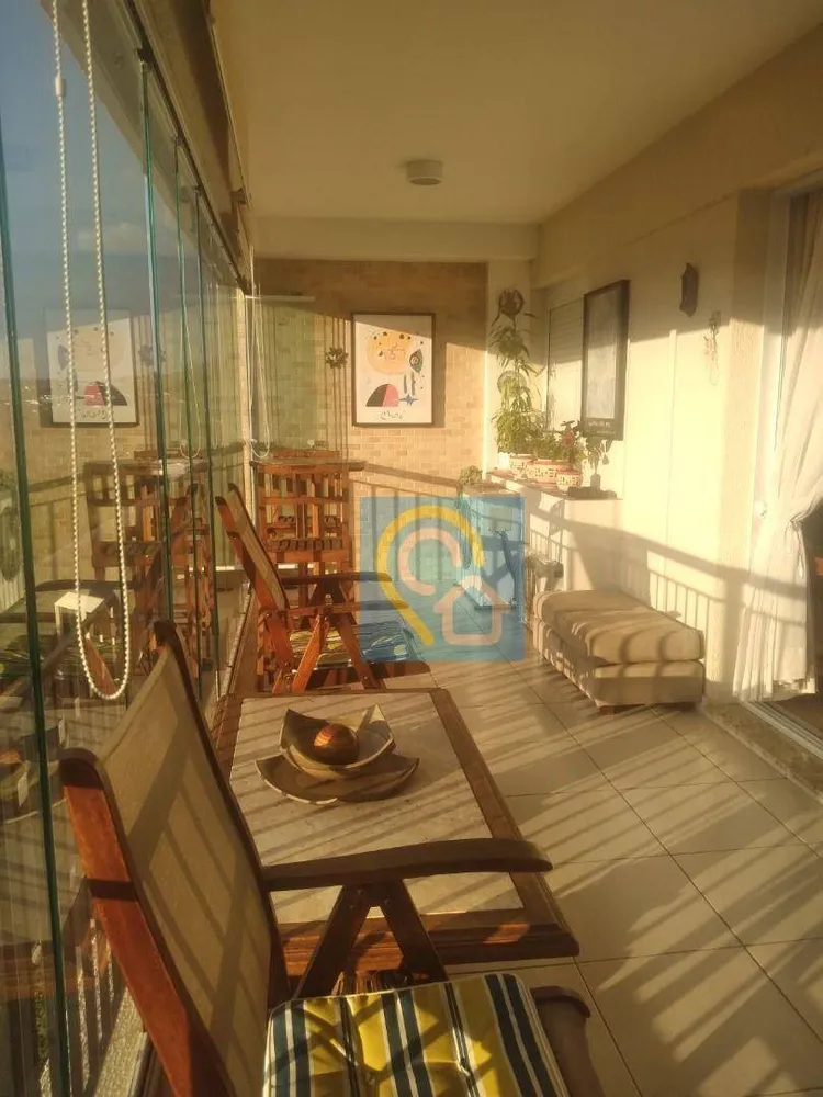 Apartamento, 3 quartos, 144 m² - Foto 2