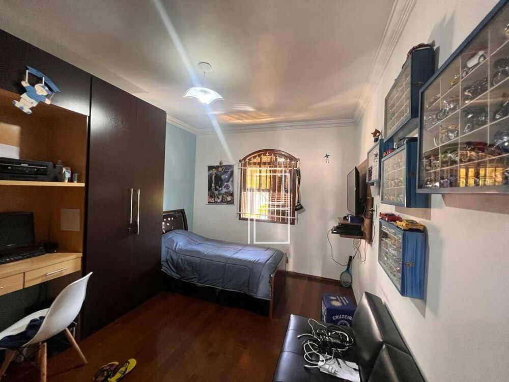 Casa à venda com 4 quartos, 360m² - Foto 25