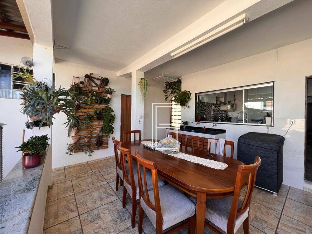Casa à venda com 4 quartos, 360m² - Foto 9