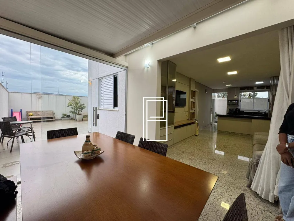 Apartamento, 3 quartos, 150 m² - Foto 1