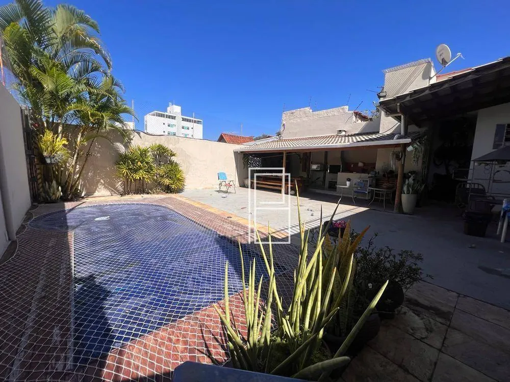 Casa, 4 quartos, 360 m² - Foto 2