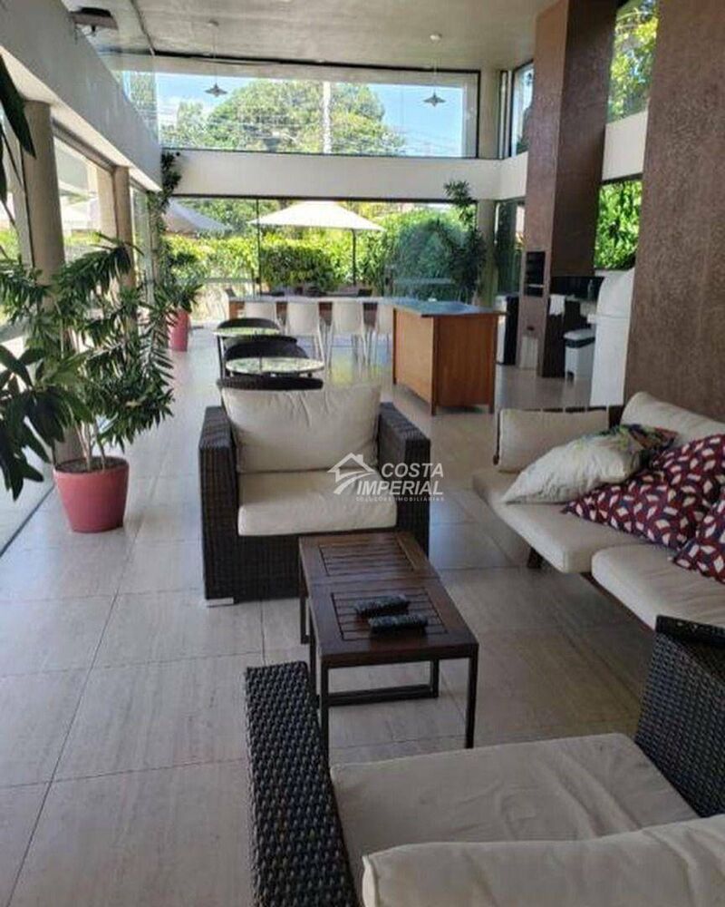 Casa, 5 quartos, 168 m² - Foto 1