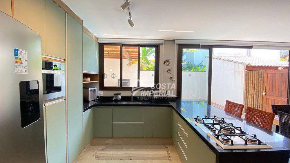 Casa, 4 quartos, 262 m² - Foto 2