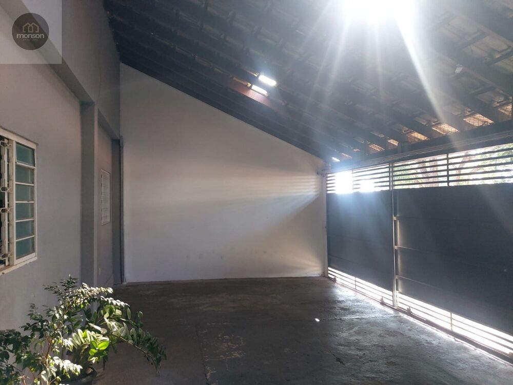 Casa à venda com 2 quartos, 176m² - Foto 2