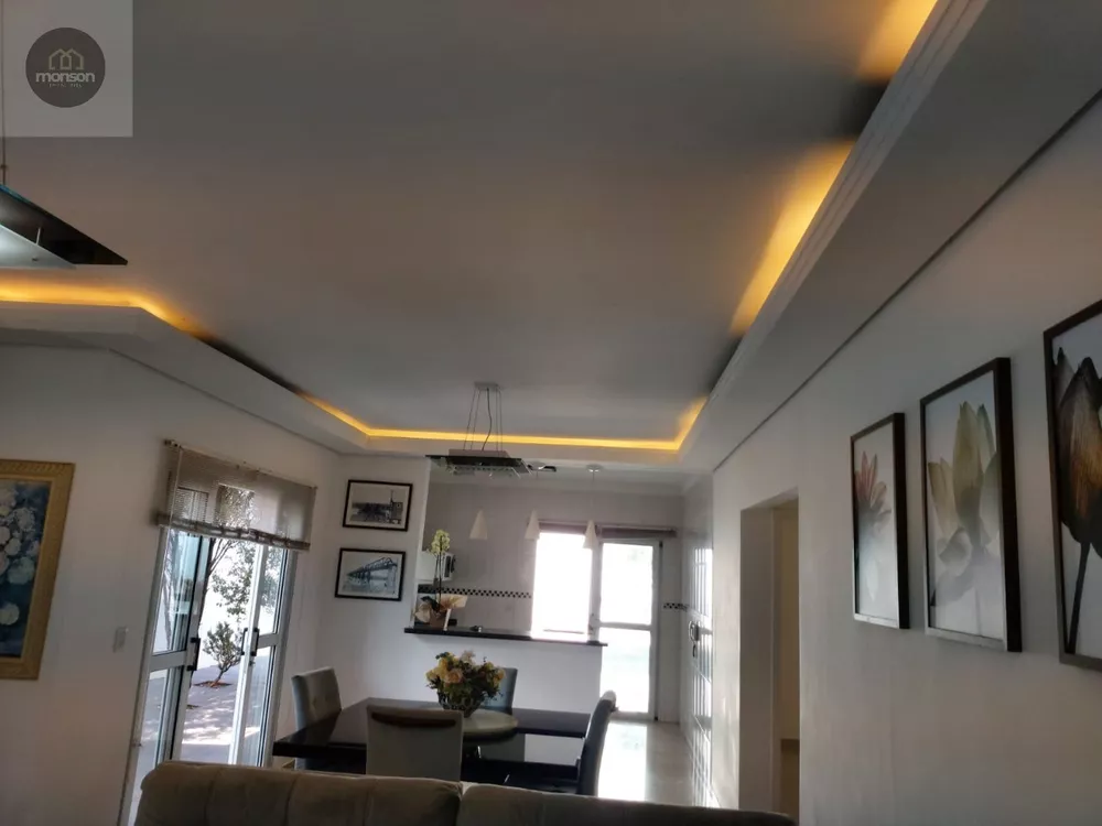 Casa, 3 quartos, 372 m² - Foto 1