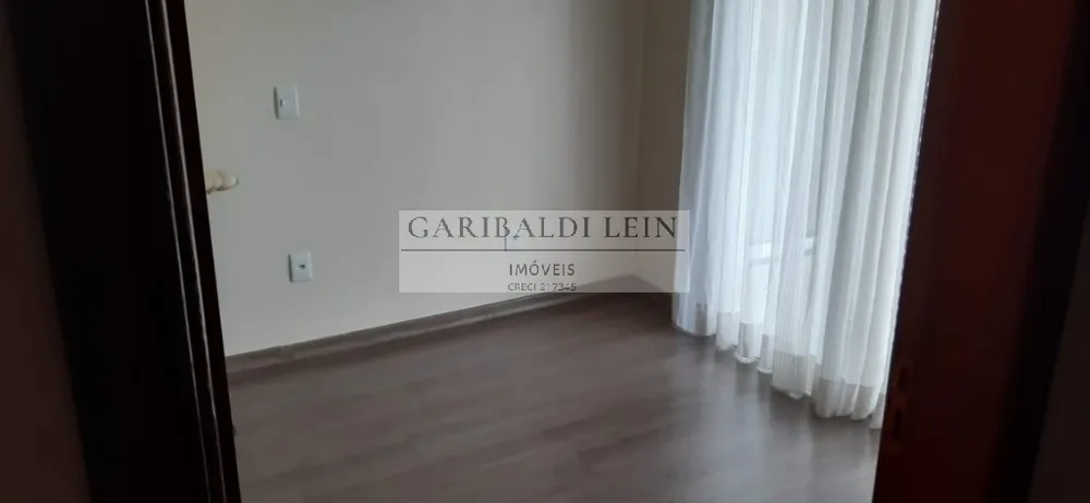 Casa, 6 quartos, 330 m² - Foto 2