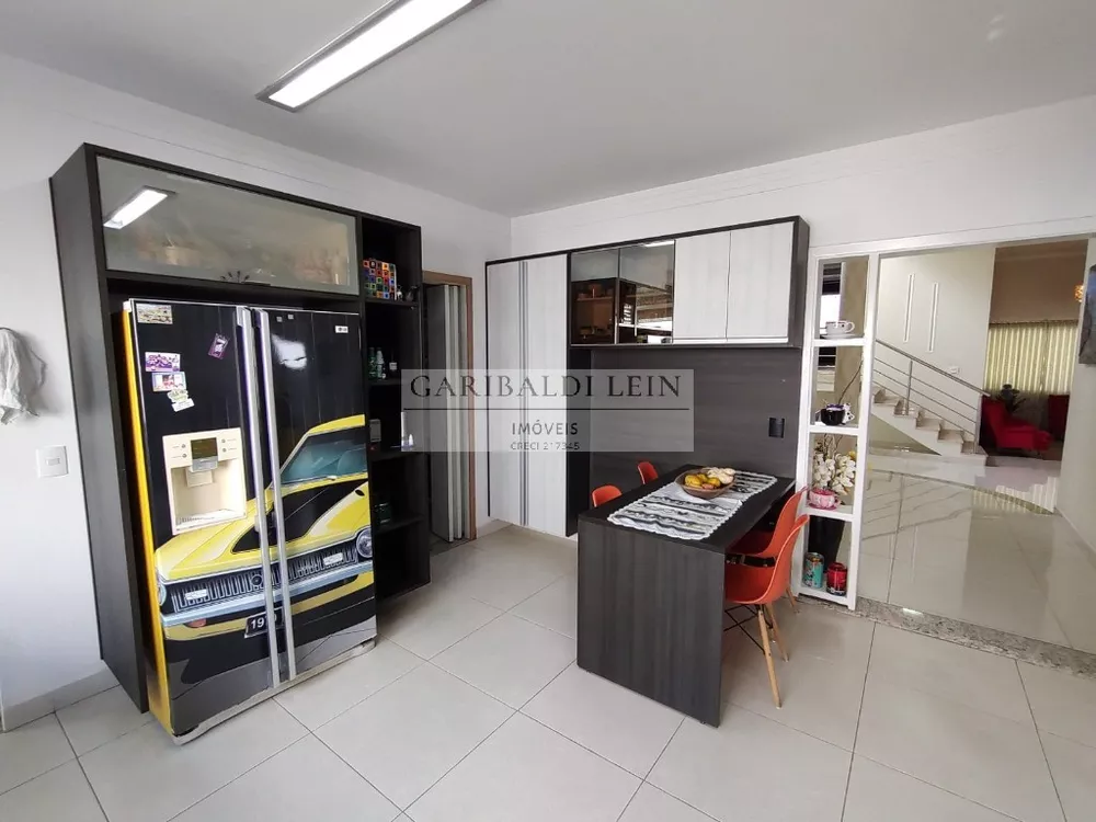 Casa, 3 quartos, 290 m² - Foto 4