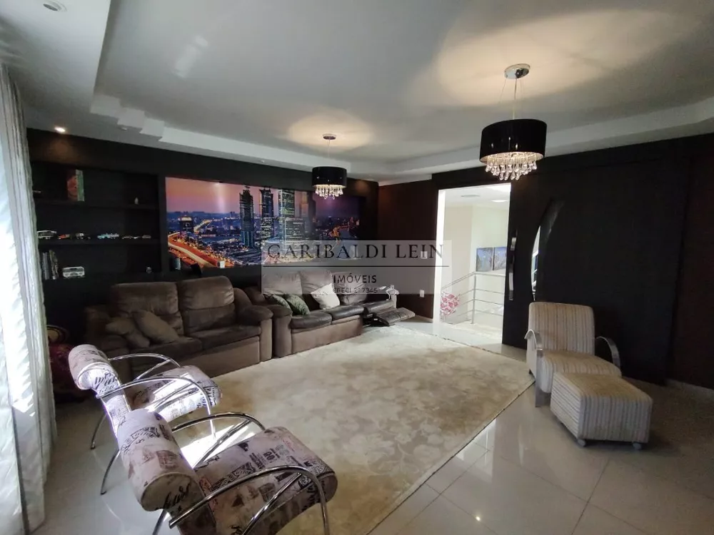 Casa, 3 quartos, 290 m² - Foto 2