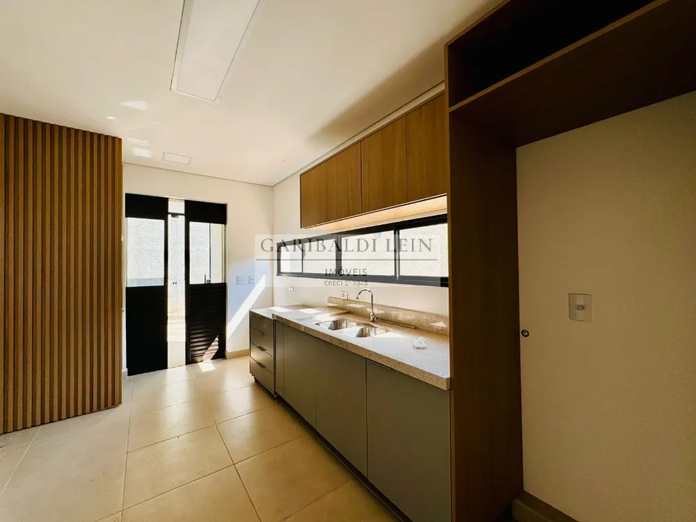 Casa, 3 quartos, 209 m² - Foto 3