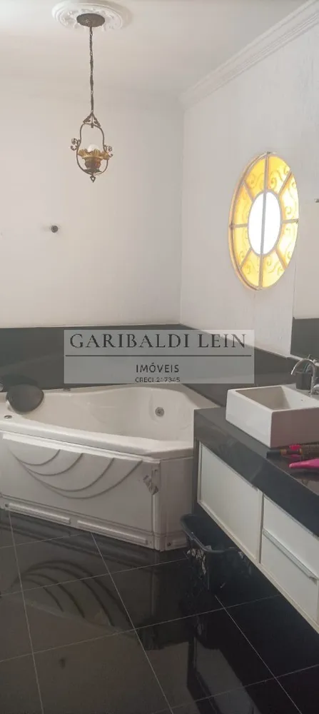 Casa, 4 quartos, 250 m² - Foto 4