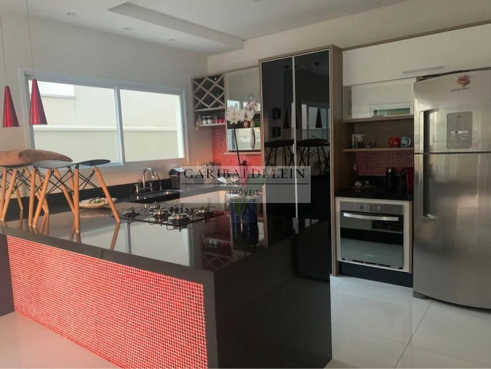 Casa, 3 quartos, 212 m² - Foto 6