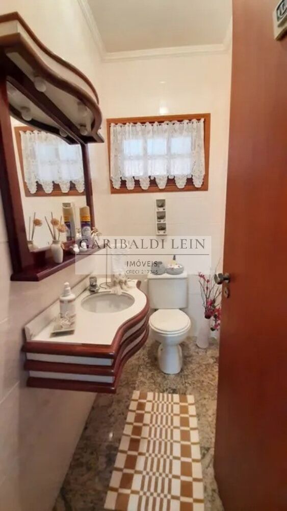 Casa, 3 quartos, 300 m² - Foto 1