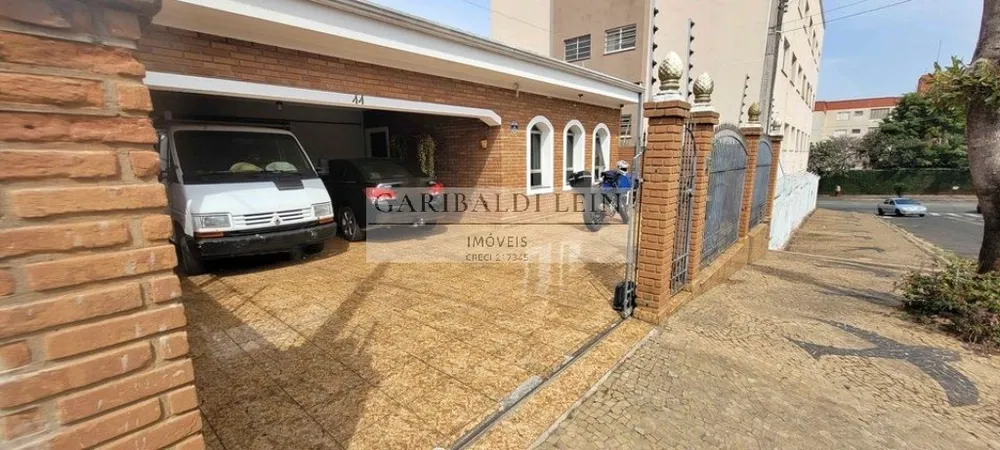 Casa, 3 quartos, 211 m² - Foto 1