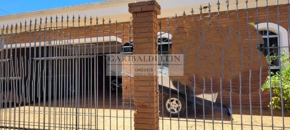 Casa, 3 quartos, 211 m² - Foto 3