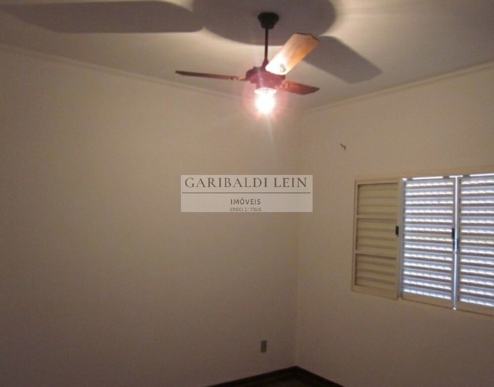 Casa, 3 quartos, 300 m² - Foto 2