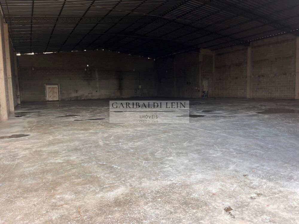 Depósito-Galpão-Armazém para alugar, 600m² - Foto 1