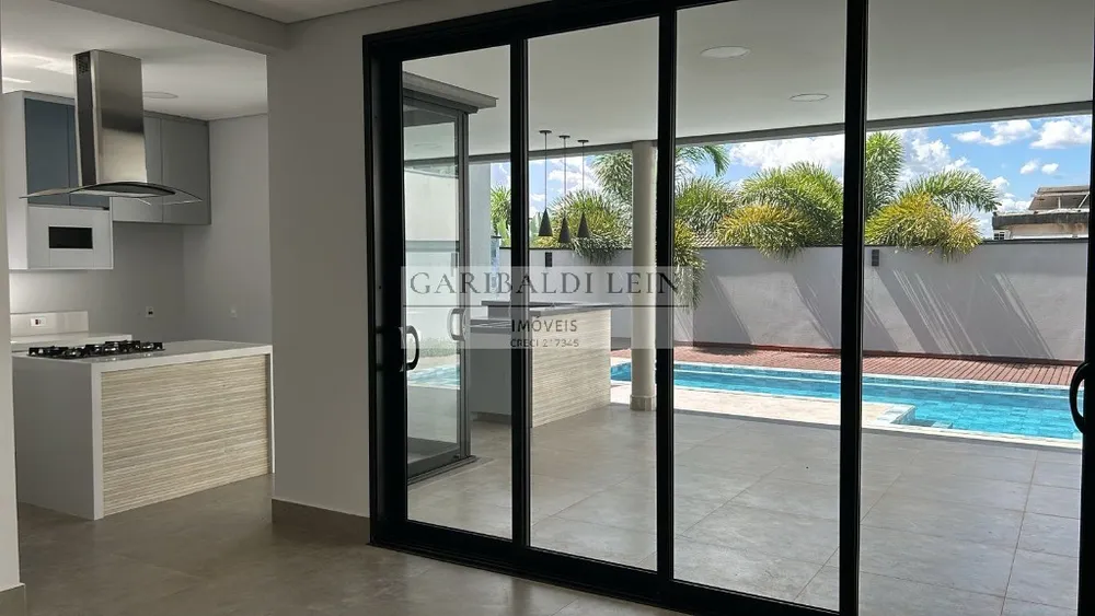 Casa, 3 quartos, 262 m² - Foto 3