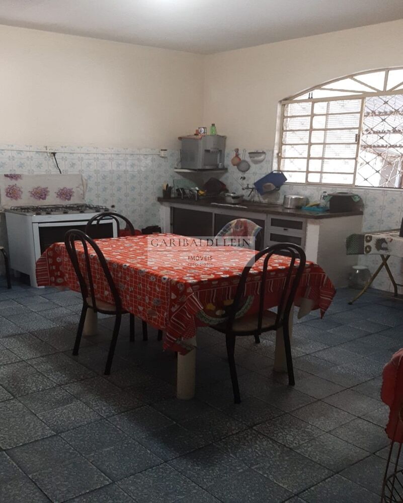 Casa, 3 quartos, 211 m² - Foto 3