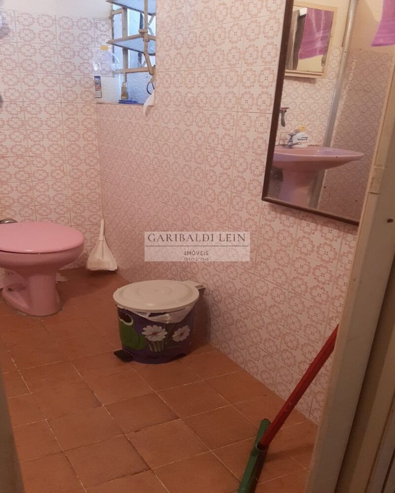Casa, 3 quartos, 211 m² - Foto 1