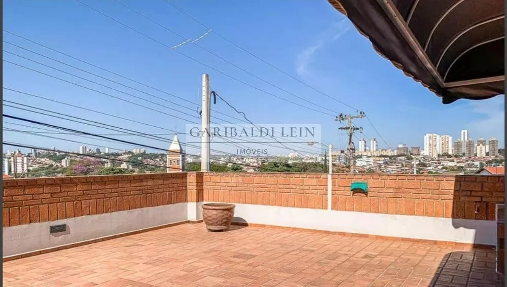 Casa à venda com 3 quartos, 240m² - Foto 4