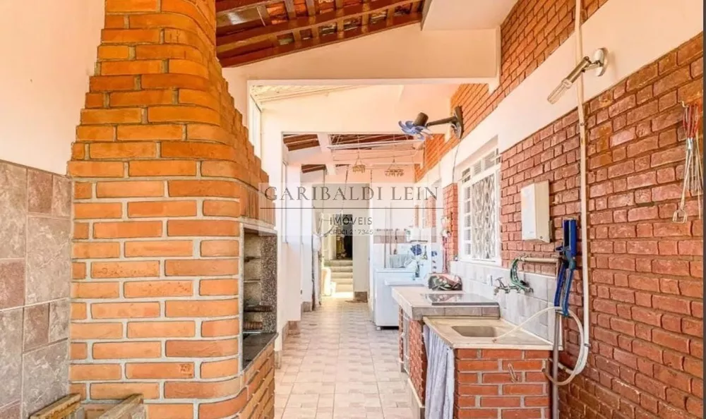 Casa à venda com 3 quartos, 240m² - Foto 9