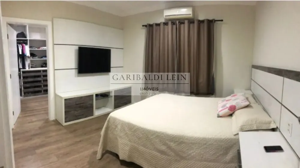 Casa, 4 quartos, 256 m² - Foto 2