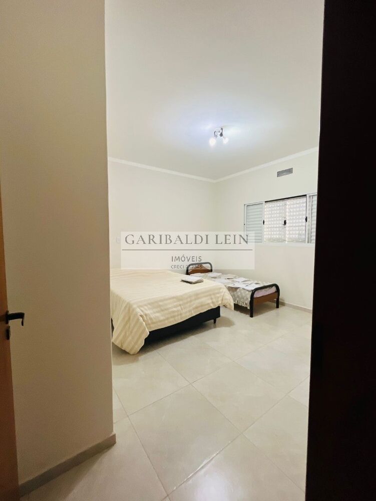 Chácara à venda com 5 quartos, 567m² - Foto 4