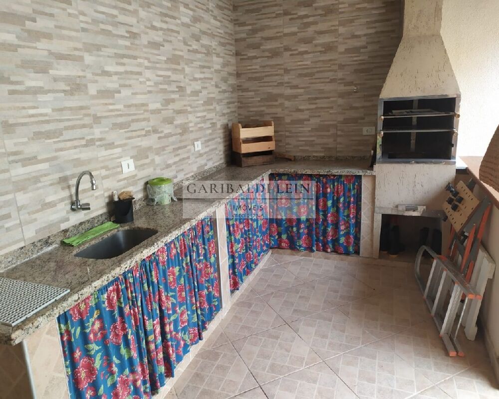 Casa, 3 quartos, 227 m² - Foto 1
